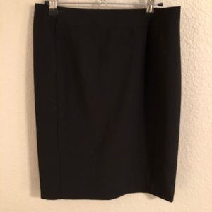 Worthington New black skirt size 6P NWT